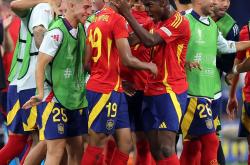 英雄联盟总决赛-关于欧洲杯决赛震撼开打，巅峰对决引爆全场的信息