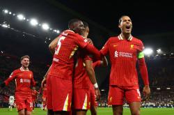 英雄联盟总决赛-阿贾克斯喜迎胜利，成功杀入决赛！