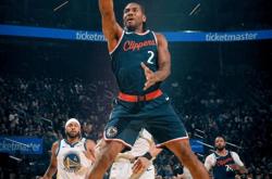 英雄联盟总决赛直播-奇才鏖战巴西男篮，伦纳德爆发神勇