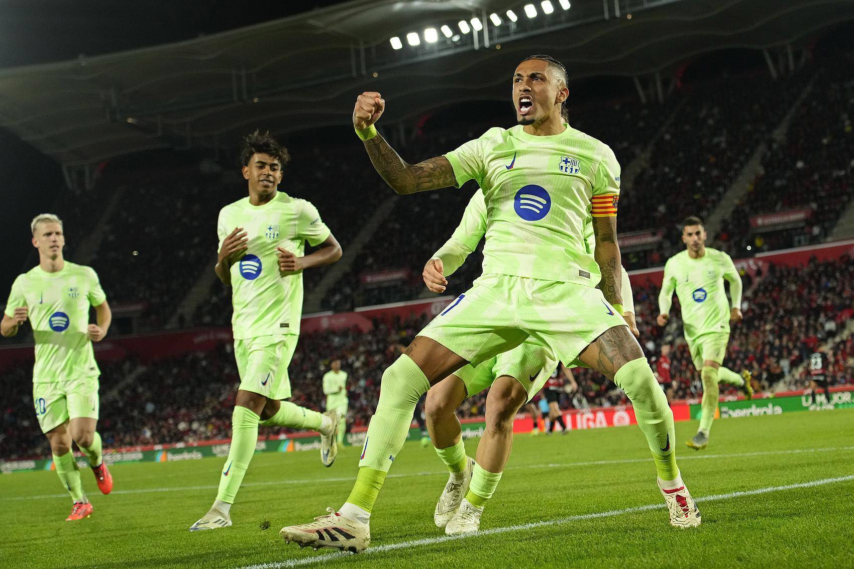 关于巴塞罗那连捷晋级,狂飙状态的信息 关于巴塞罗那连捷晋级,狂飙状态的信息