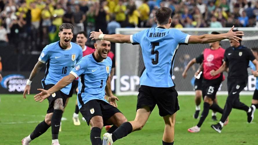 关于阿根廷队逼平乌拉圭，比利时队力克瑞典晋级的信息