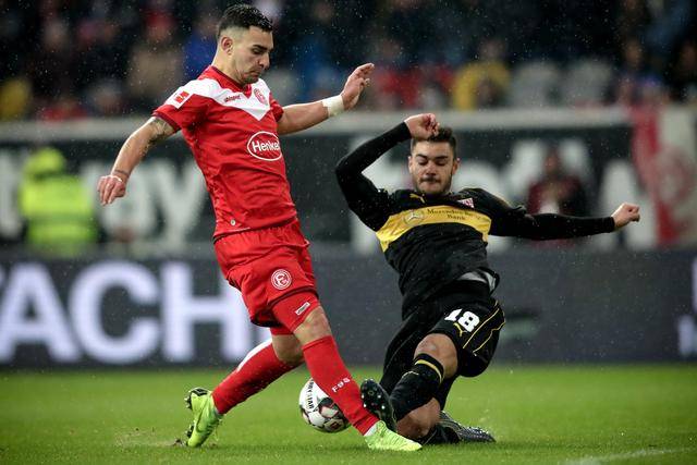 关于奥格斯堡在主场-战平斯图加特的信息