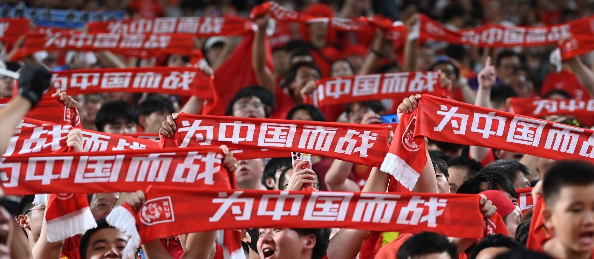 国内球队在大赛中奋勇拼搏,誓言夺冠 国内球队在大赛中奋勇拼搏,誓言夺冠