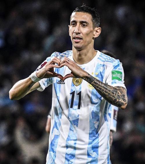 关于英格兰轻取土耳其，迪马利亚点燃赛场的信息