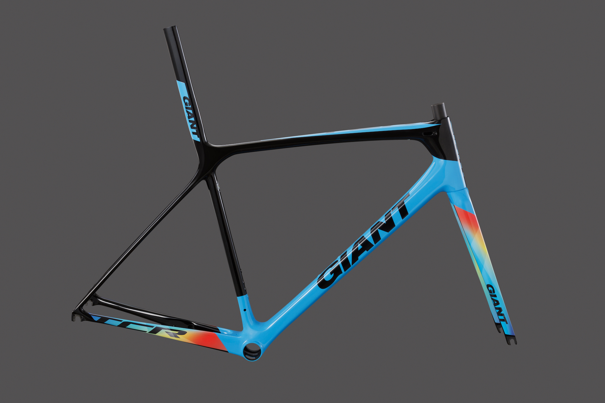 卢森堡选手斩获银牌,实现突破 卢森堡选手斩获银牌,实现突破