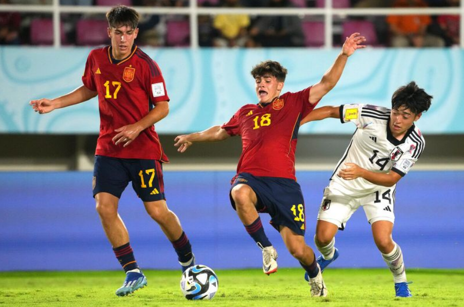 加拿大队低迷无力,无缘晋级之路! 加拿大队低迷无力,无缘晋级之路!