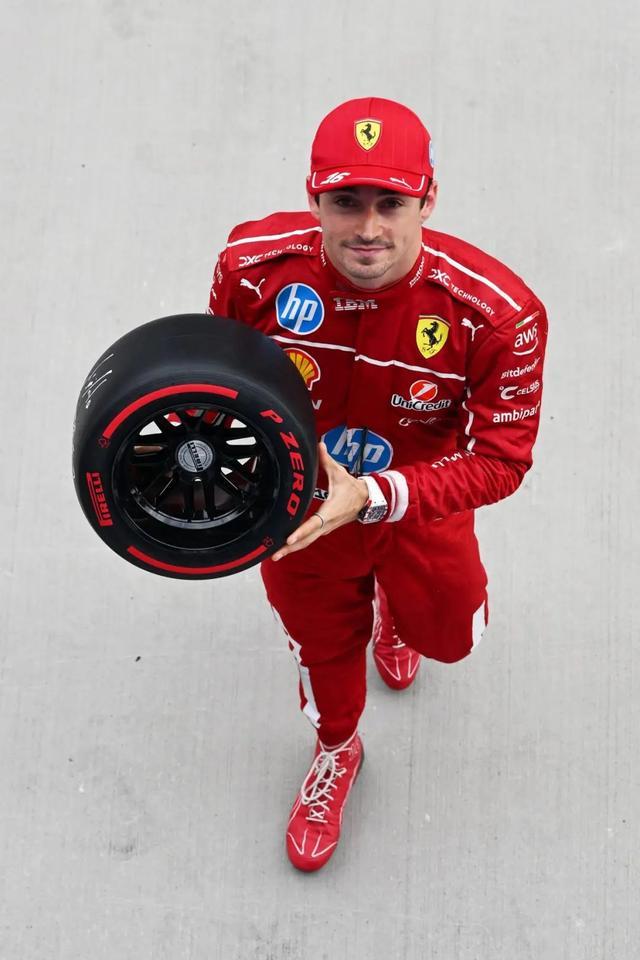 阿斯顿马丁碾压红牛车队,勒克莱尔状态火热 阿斯顿马丁碾压红牛车队,勒克莱尔状态火热