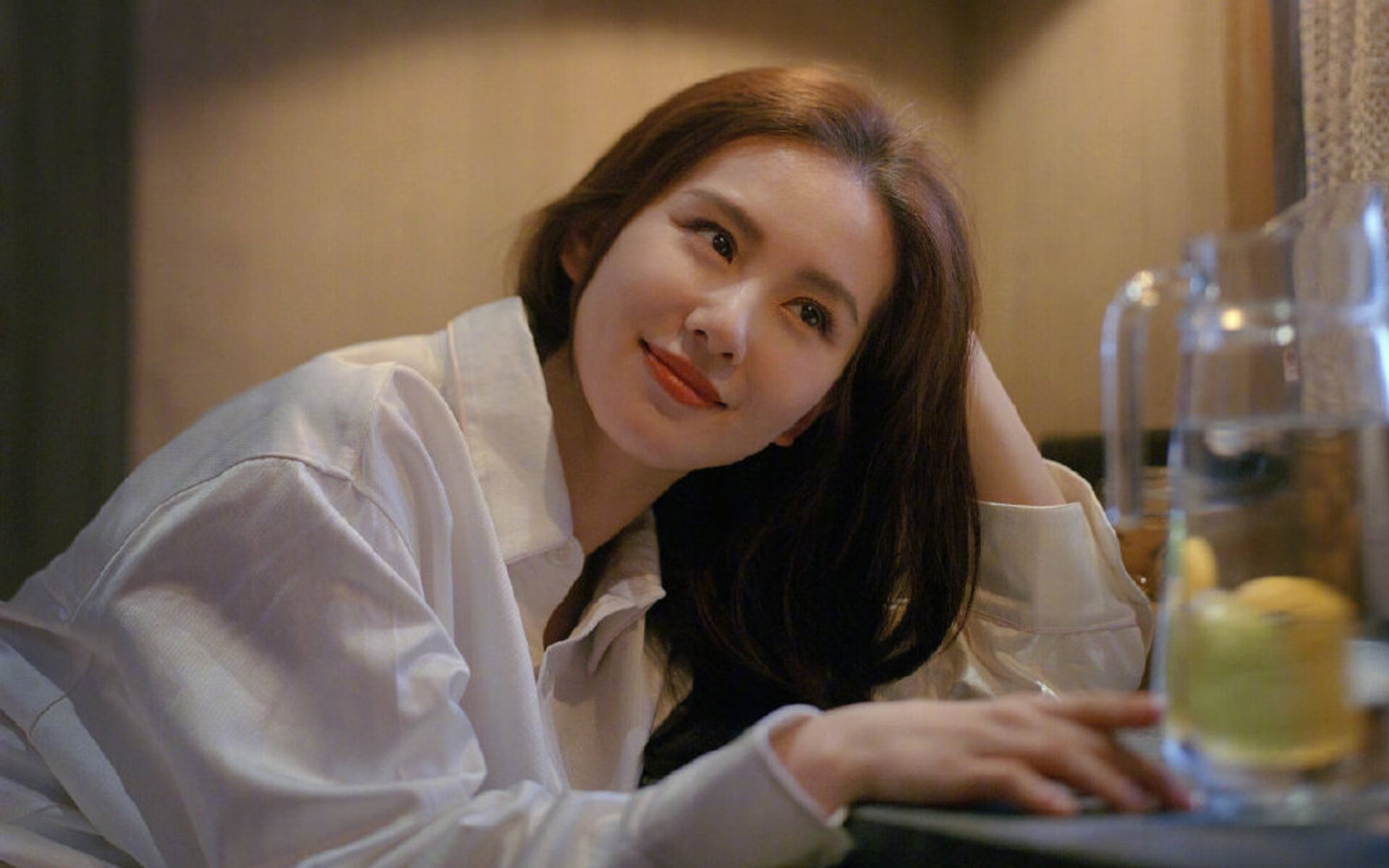 跳出单纯赛事报道的框架，不妨从这几个维度思考